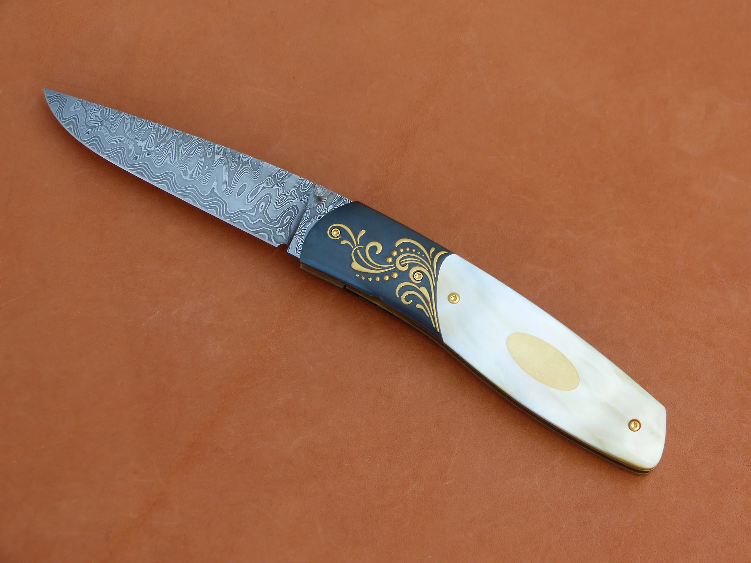 W.E. Ankrom liner lock folder. SOLD