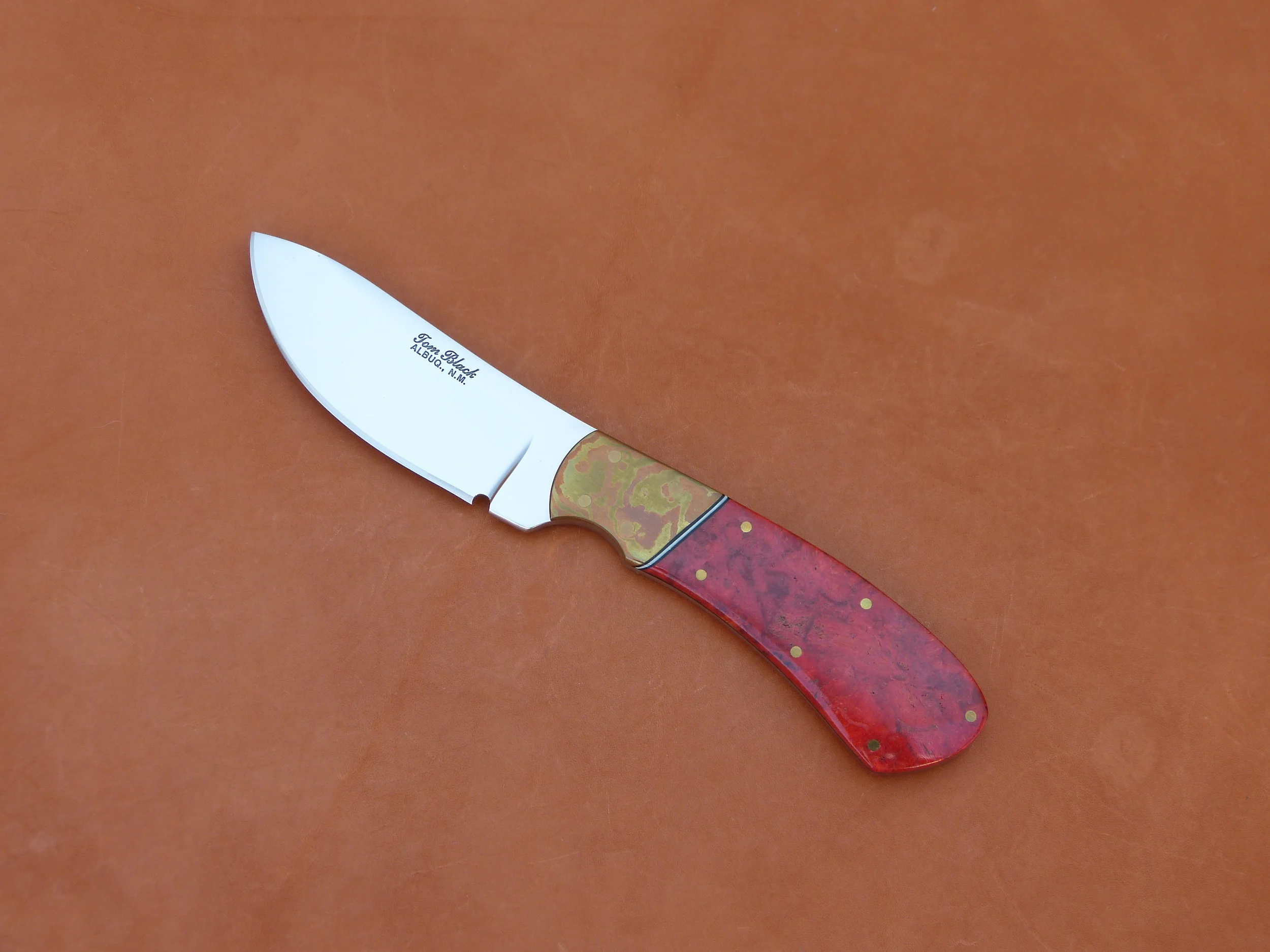 Tom Black Semi-skinner hunter. SOLD
