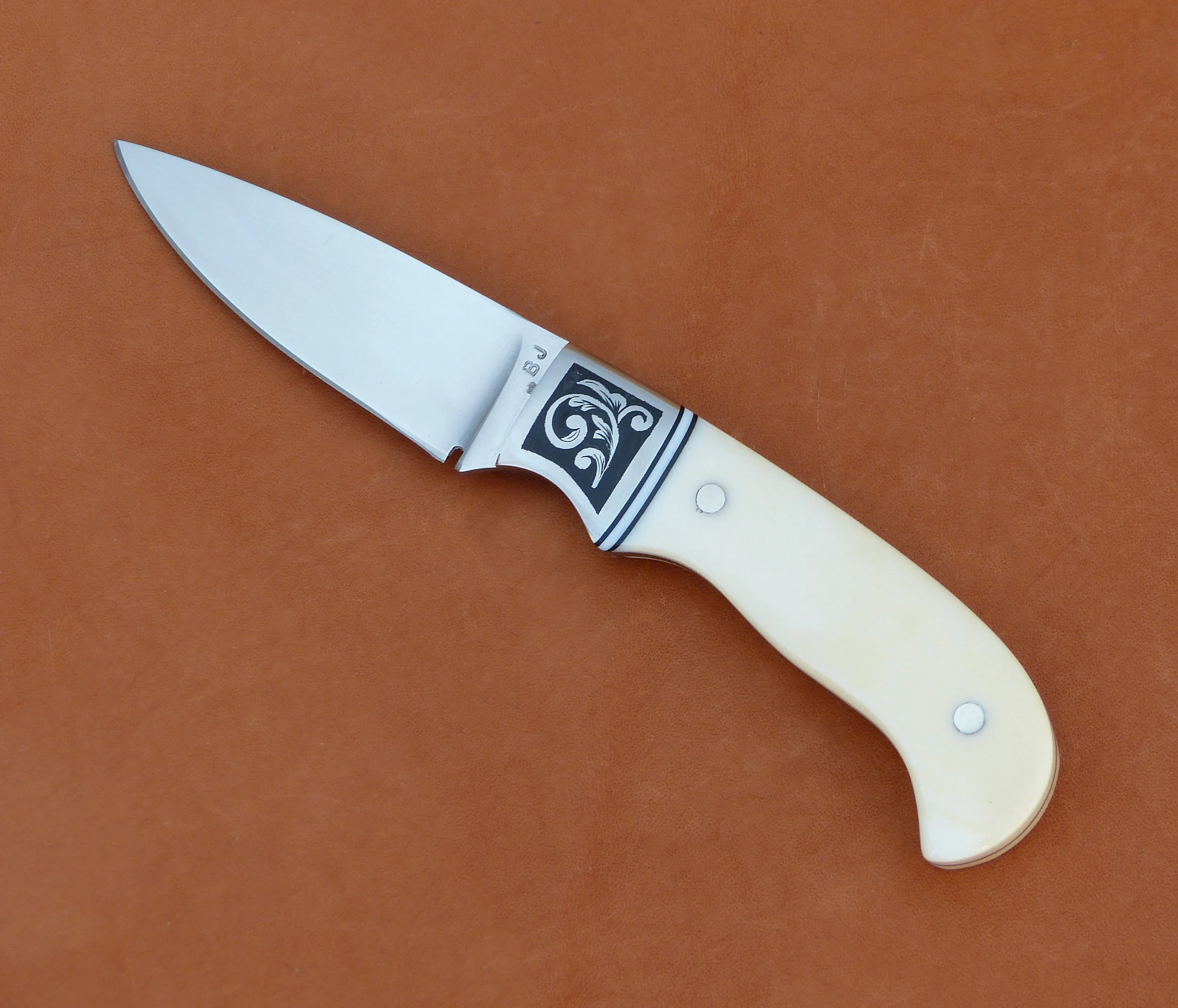 Bob Jones Full tang hunter. SOLD