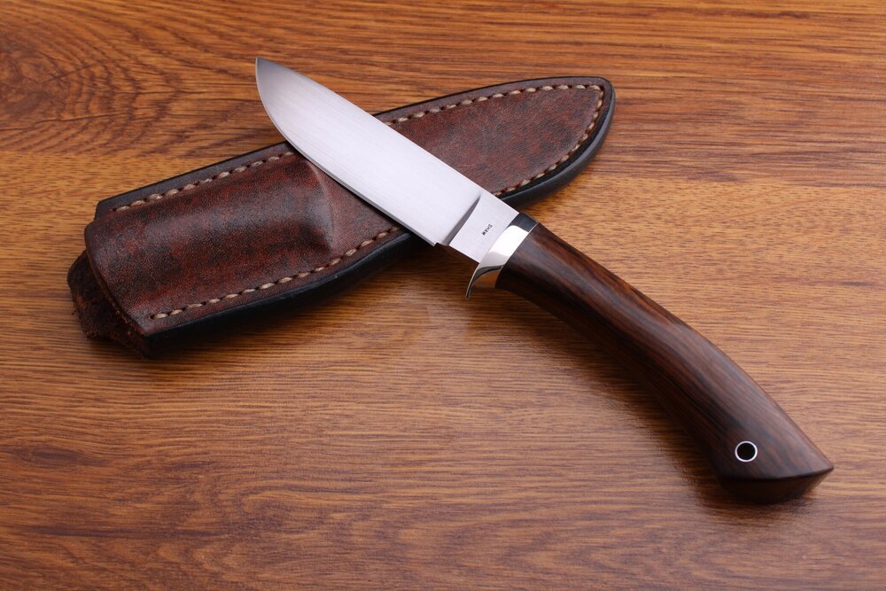 David Shaw hidden tang hunter. SOLD