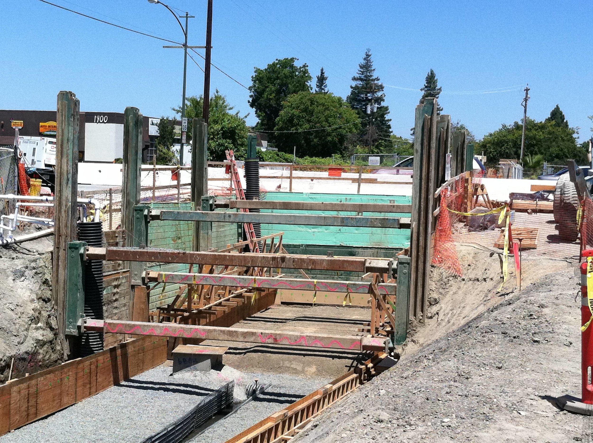 Box Culvert 60'Lx24'Wx16'D - Mountain View, CA - Gordon Ball Construction 01.jpg