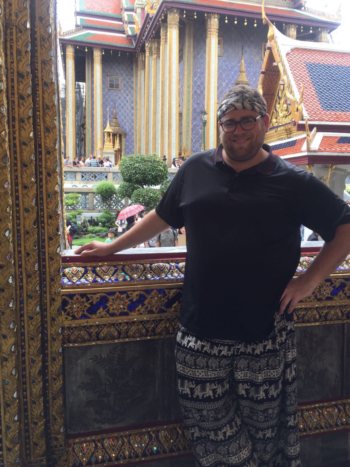 Adrian sporting his new Mandala Harem pants at the Temple of the Emerald Buddha.