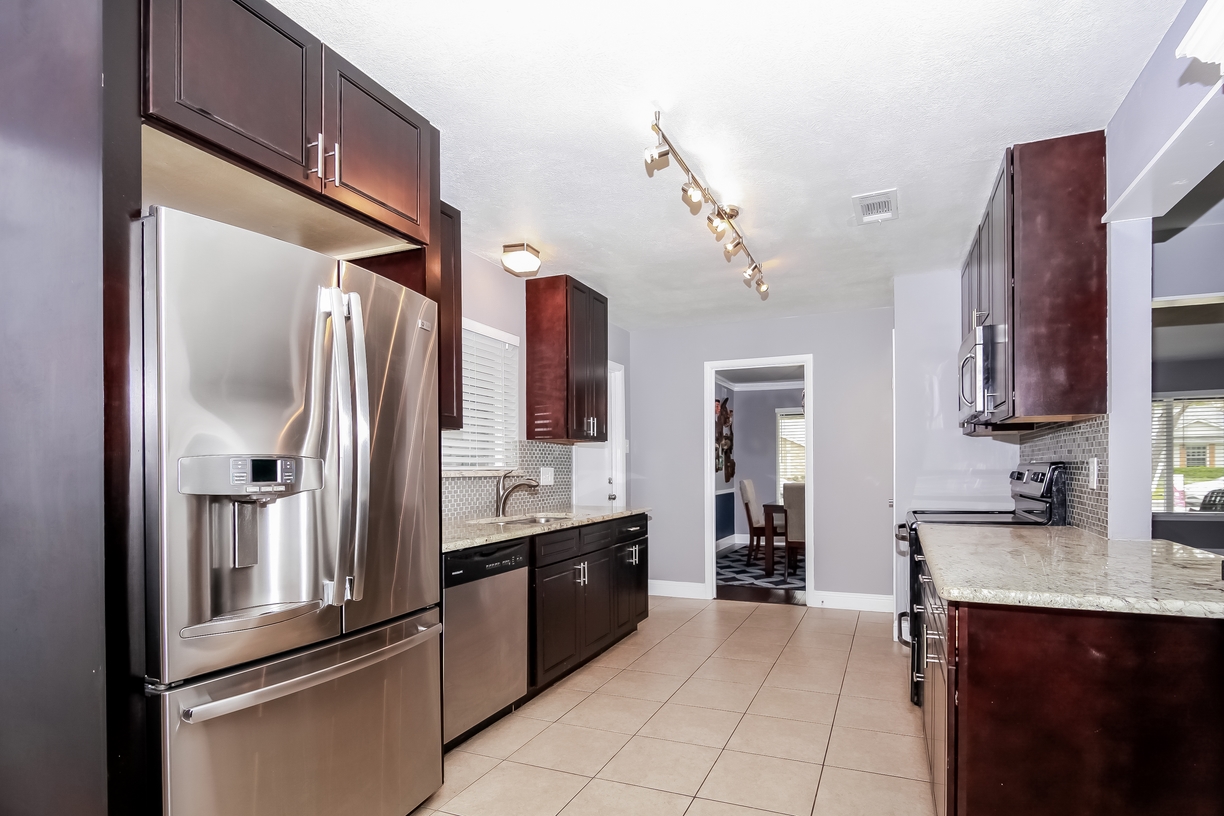 Kitchen Sink Area RobertJoryGroup 3240 Timberview Rd Dallas TX 75229.jpg