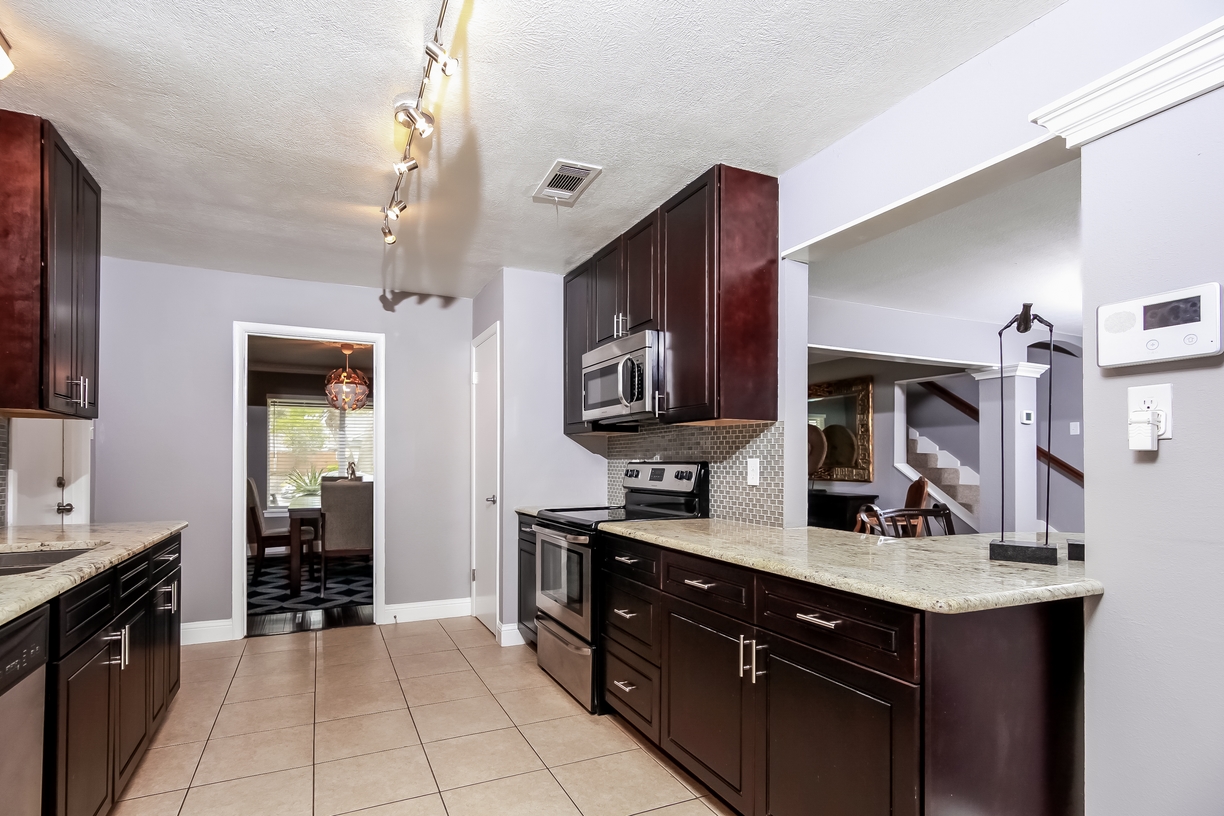 Kitchen Cooking Area RobertJoryGroup 3240 Timberview Rd Dallas TX 75229.jpg