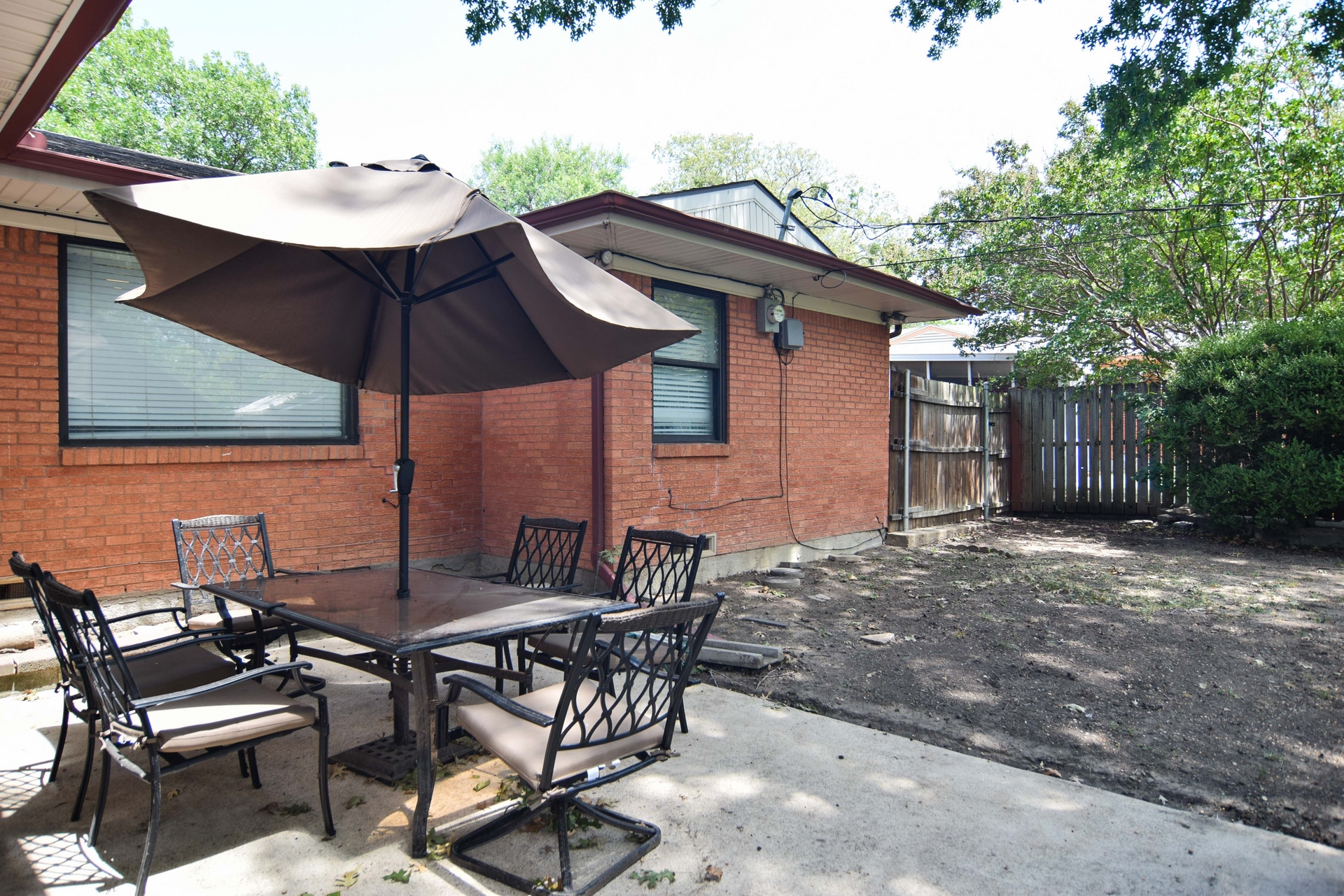 patio 3112 Catamore Dr Dallas TX 75229.jpg