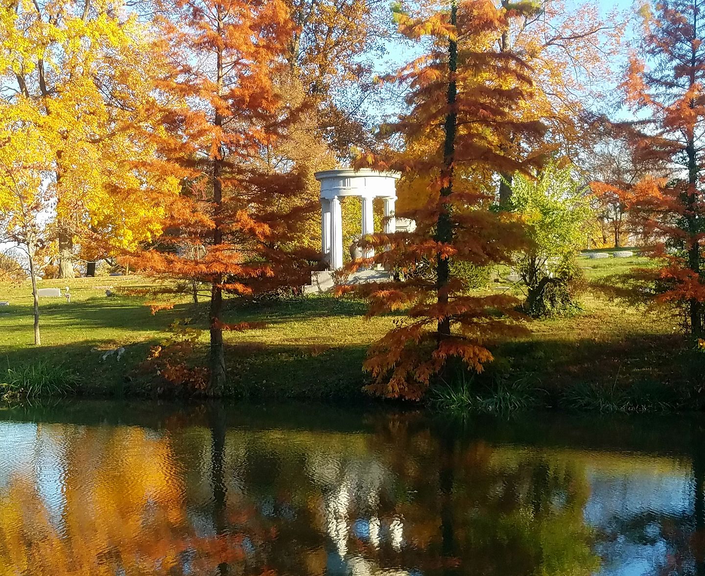 Highland Cemeter Fall Day.jpg