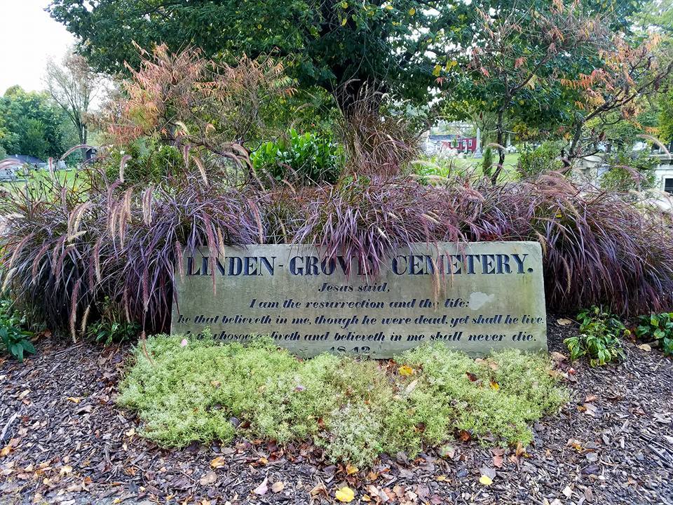 Linden Grove Cemetery - Entrance.jpg