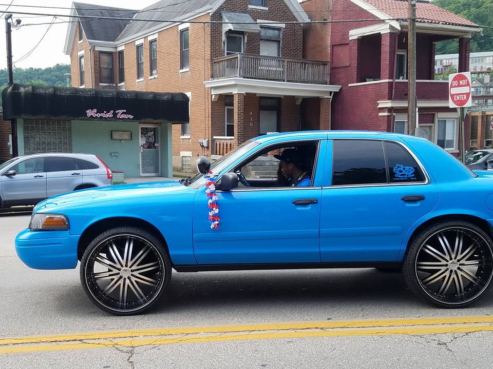 Peasleburg July 4th Parade - Parade Car.jpg