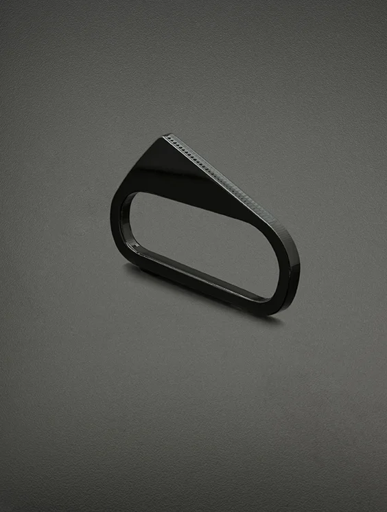 black star ring large standing.jpg
