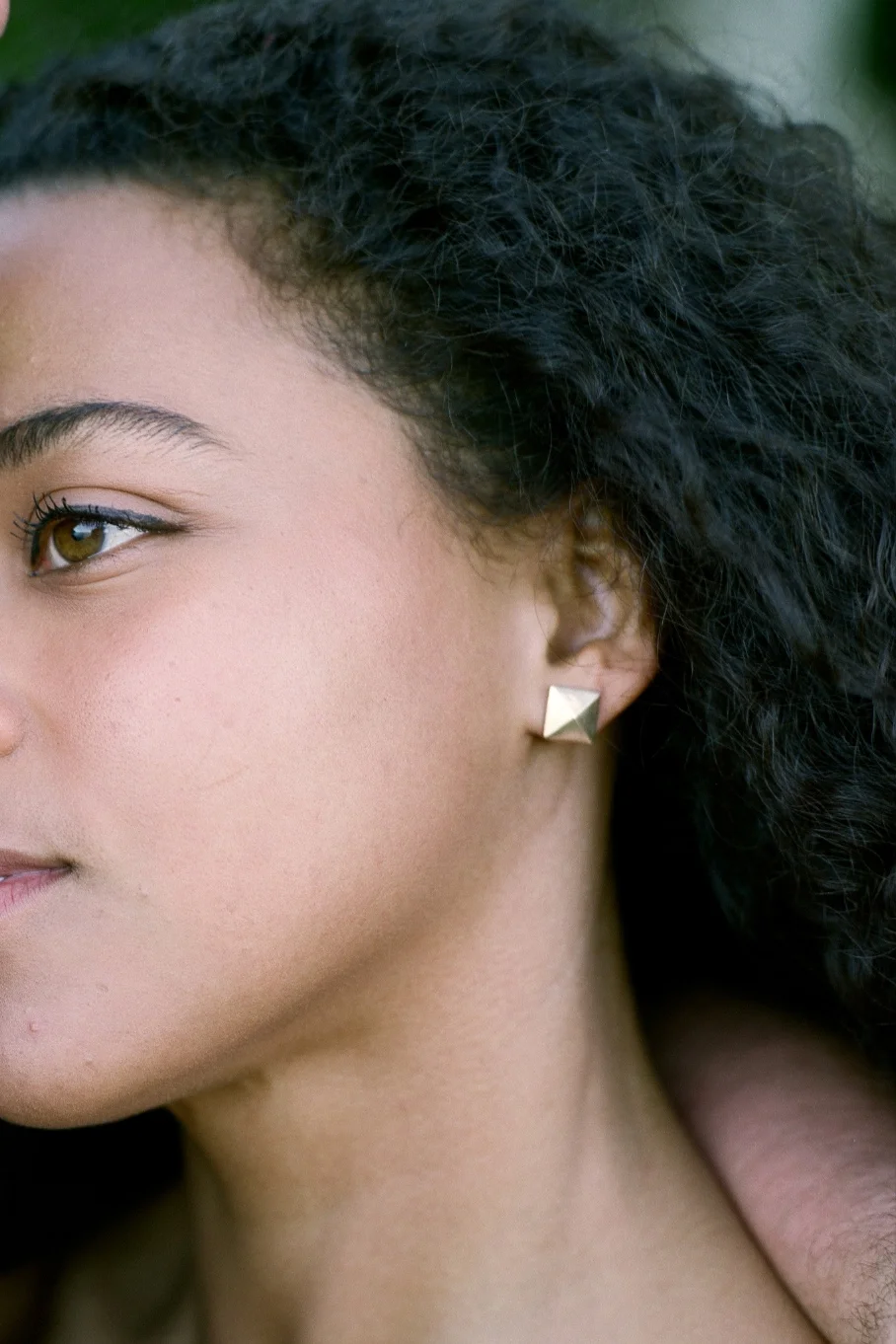 Stud+earring+nicole.jpg