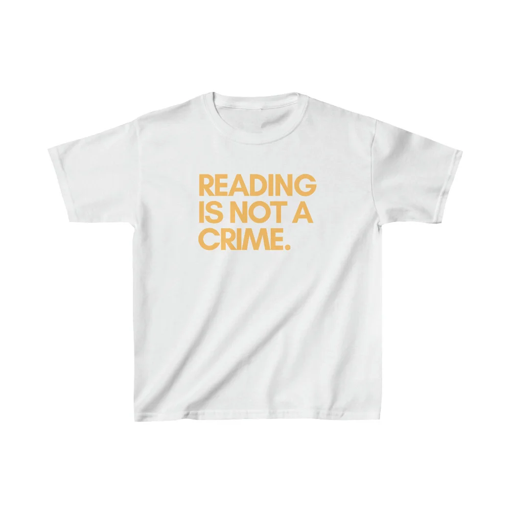 All The Cool Kids Are Reading' Graphic Tee Top In Beige