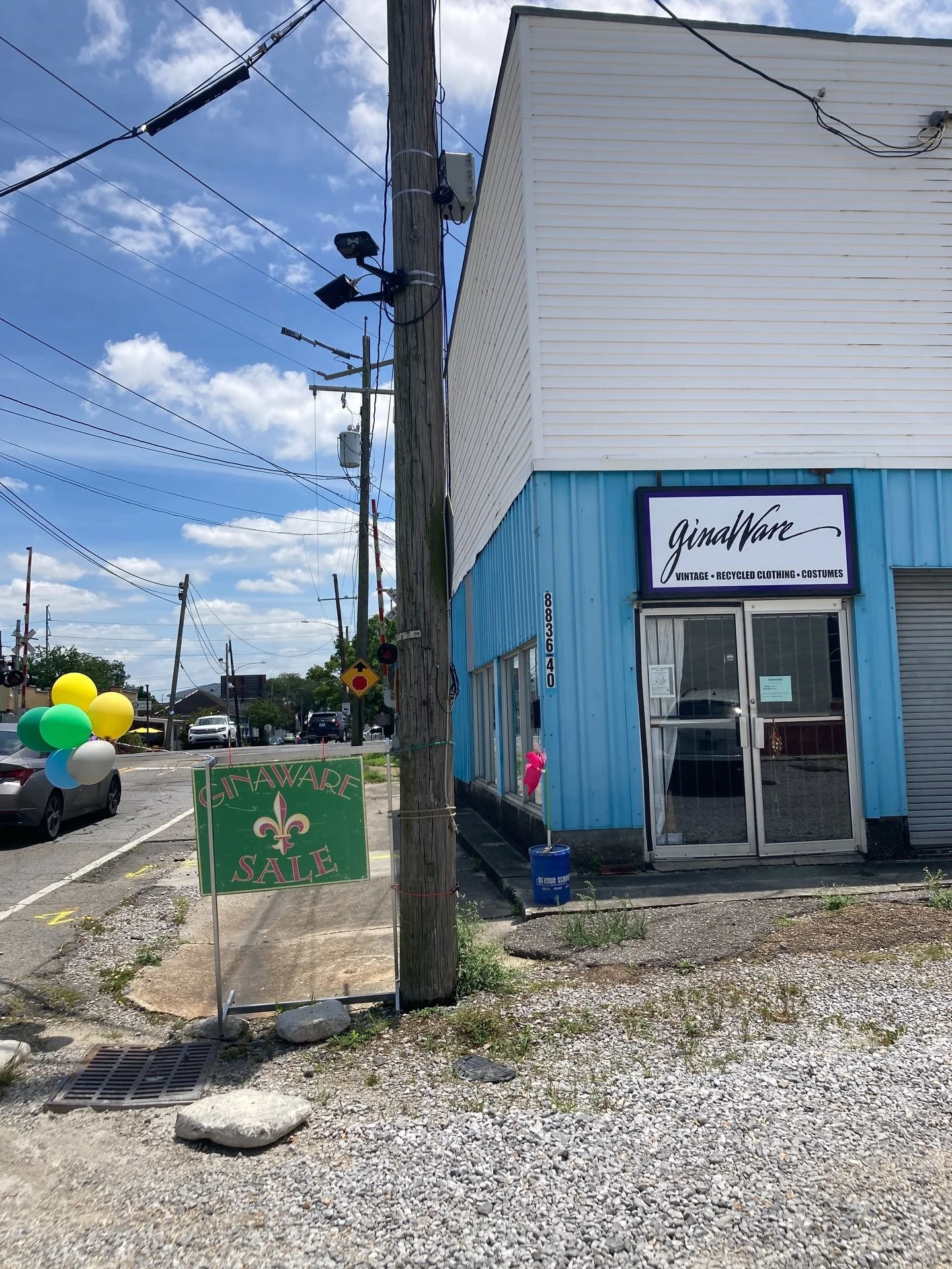 It&rsquo;s the last few hours of Vintage Store Day! We will be here until 4pm.