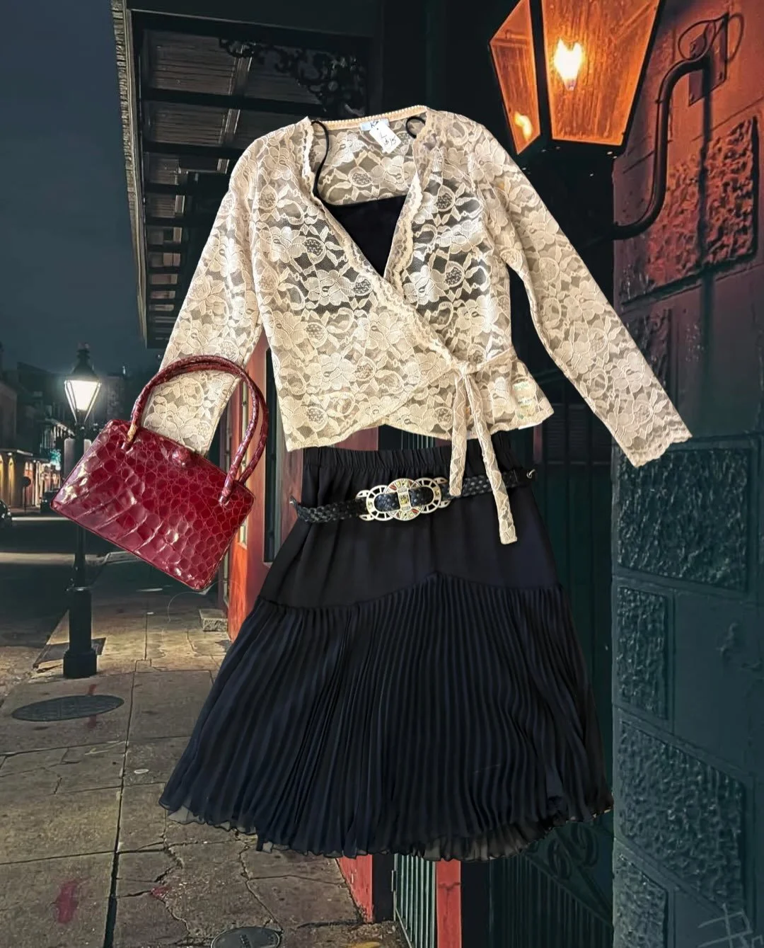 We&rsquo;ve got fits for ALLLLLL your NOLA occasions 🖤

Brunch? Date night? A Frolik around the park? Just tryna look hot on a Tuesday? We got you.

We&rsquo;re open this Friday + Saturday, 12&ndash;4PM.

#neworleans #vintageclothes #y2kfashion #nol