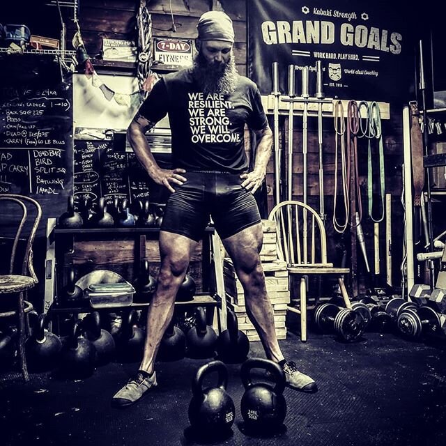 Good session after a long day.
.
Squats.  It's hot, lots of booms, bangs and sirens in South tonight. 💔
.
#hardshellfit #constantpower #grandgoals #garagepeople