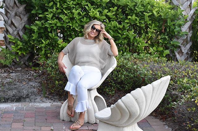 Casually lounging in a seashell planning my Birthday festivities for tomorrow!!! I still get so excited about my birthday and think everyone else is excited too 😂 .
.
How perfect is this outfit for summer?!? DM @tavieboutique to order!  This denim i