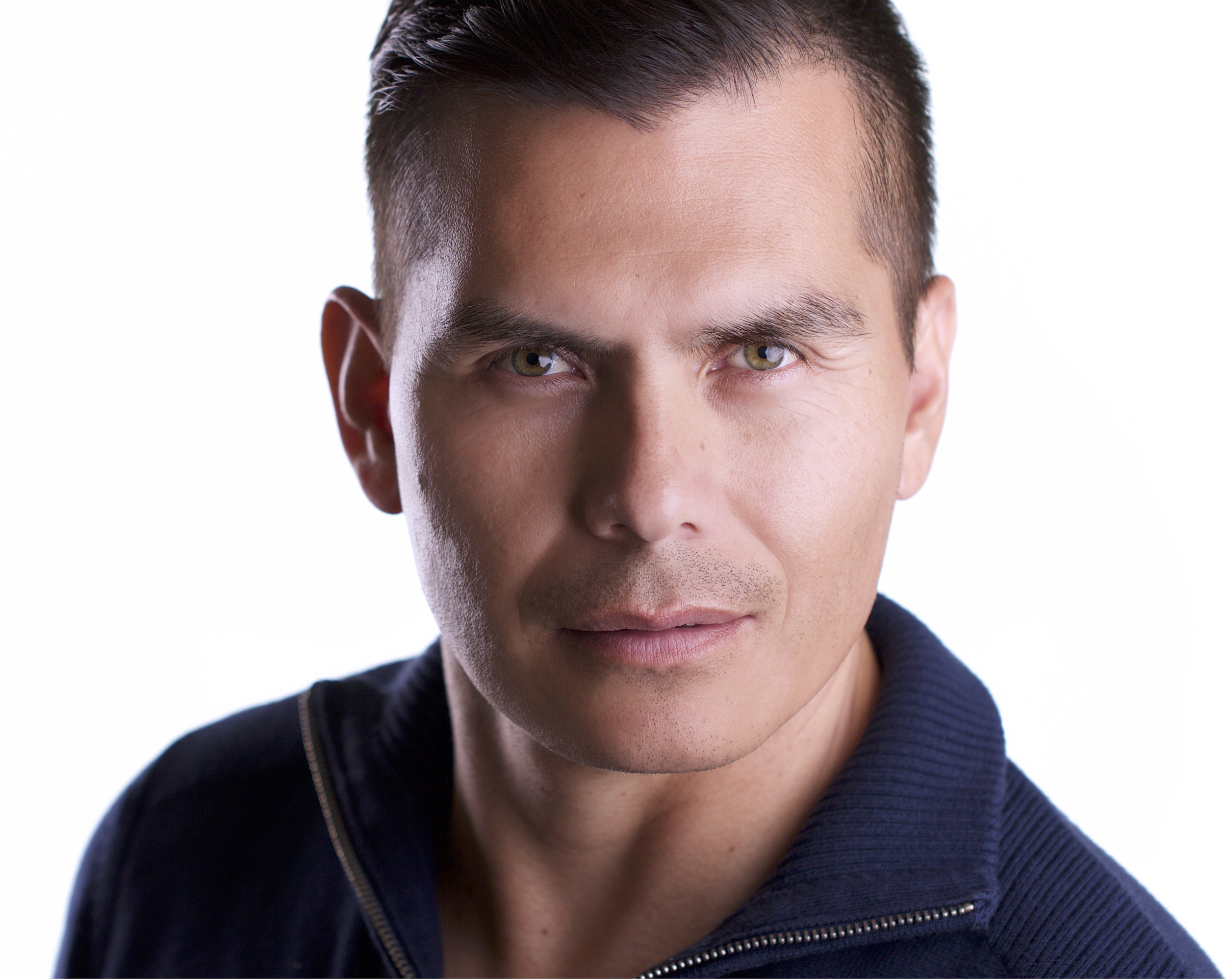 Ramón Avilés Headshot.jpg