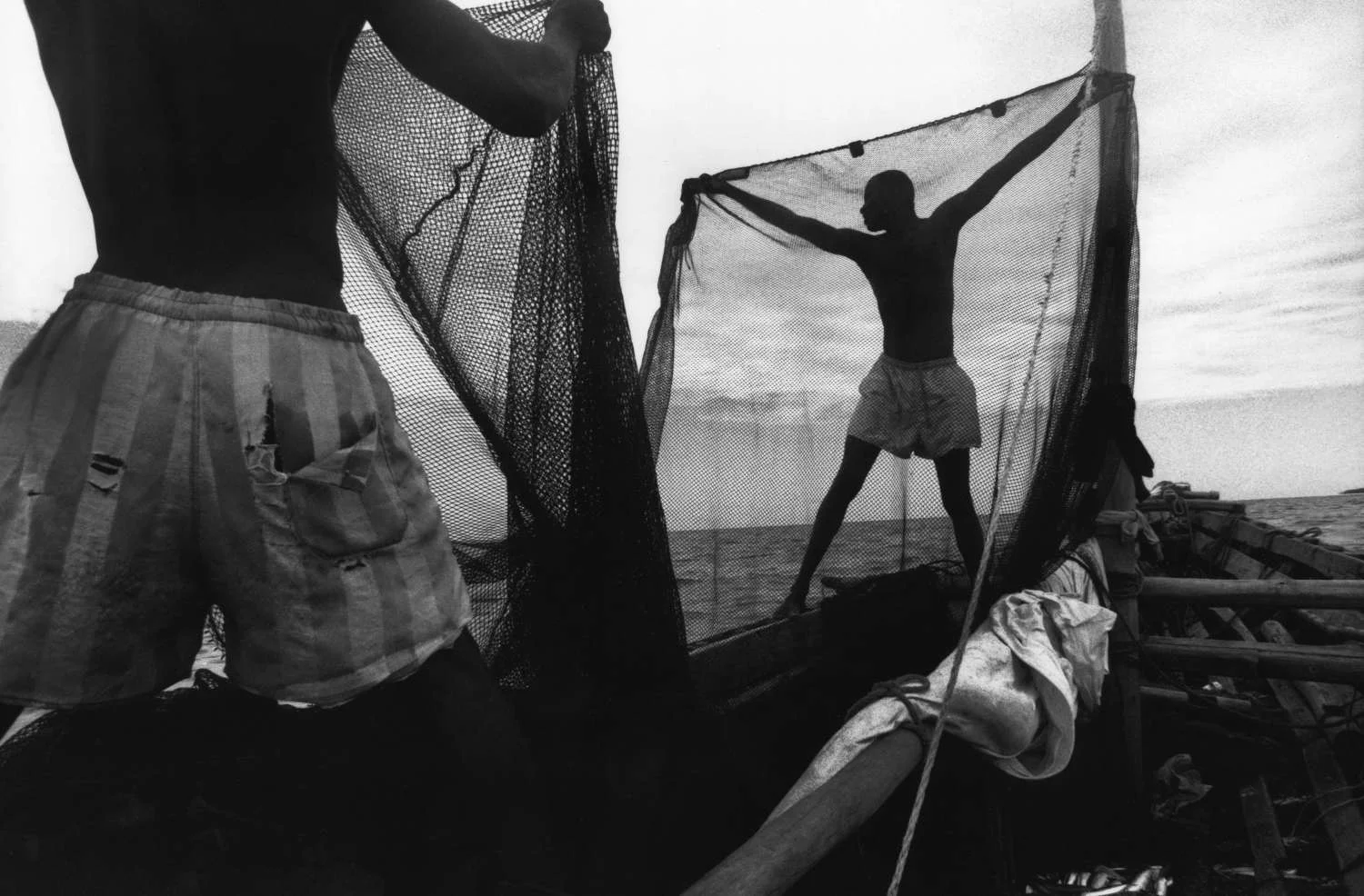 Laying fishing nets. Mombasa, Kenya. 1999
