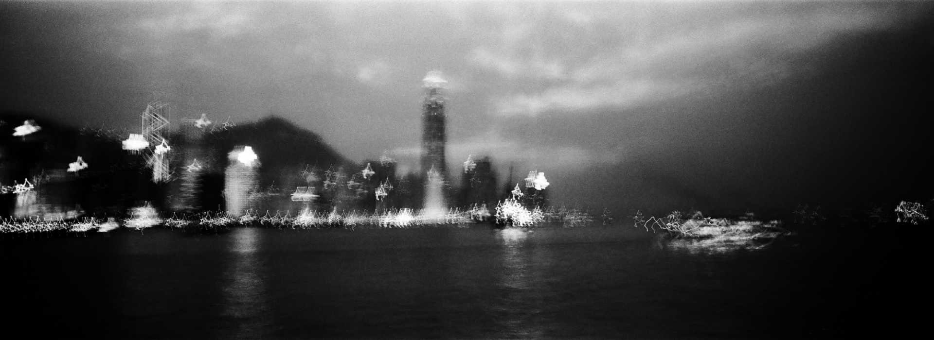  "Fluid" Hong Kong. 