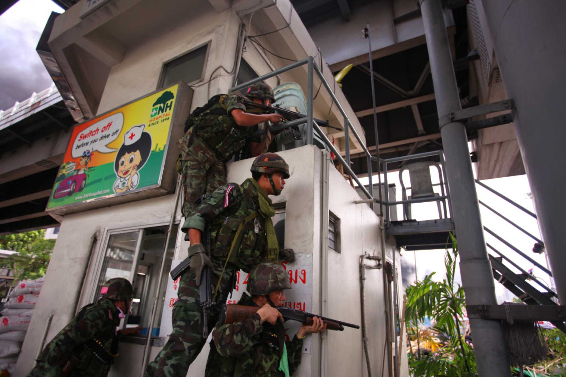 Bangkok Unhinged | Street Warfare