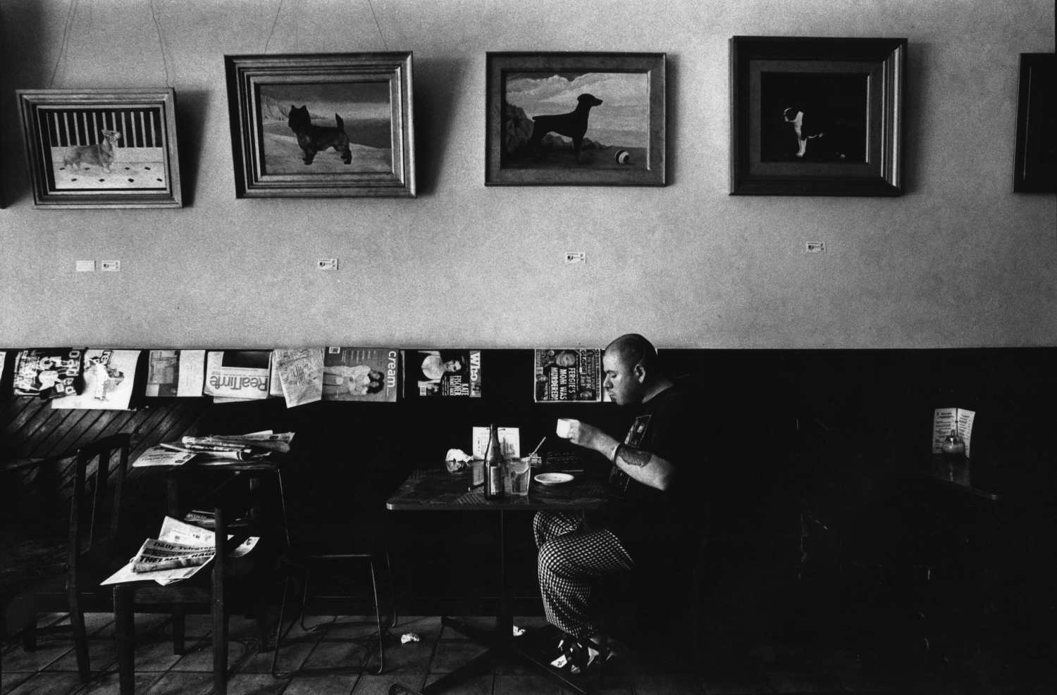  Andrew Knox at a cafe in Glebe. Andrew died from ADC. ADC is Aids Dementia Complex. Sydney, Australia 1999&nbsp; 