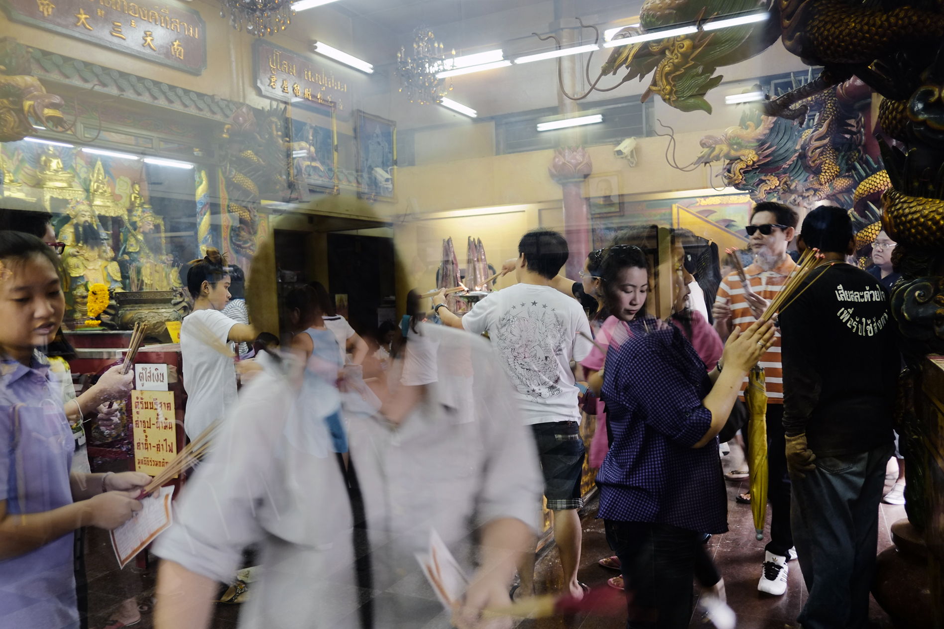  Chinese Buddhist temple. Bangkok, Thailand. 2012 