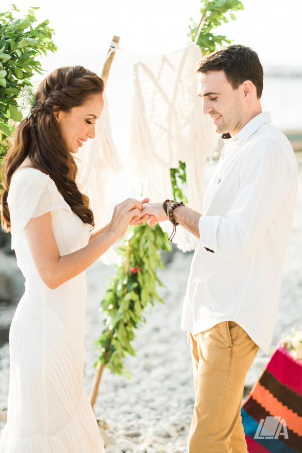 5g DIY Beach Seaside Elopement Editorial -01408.jpg