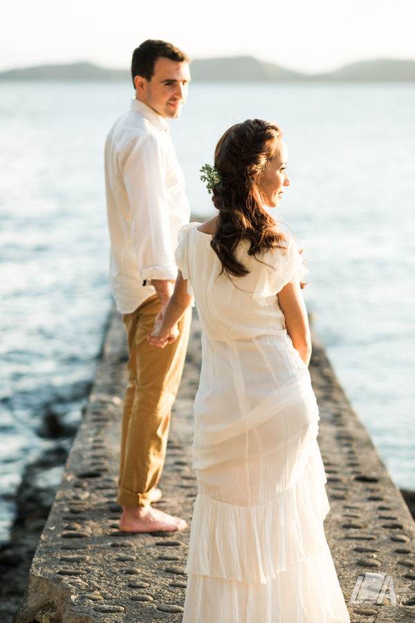 6g DIY Beach Seaside Elopement Editorial -01451.jpg