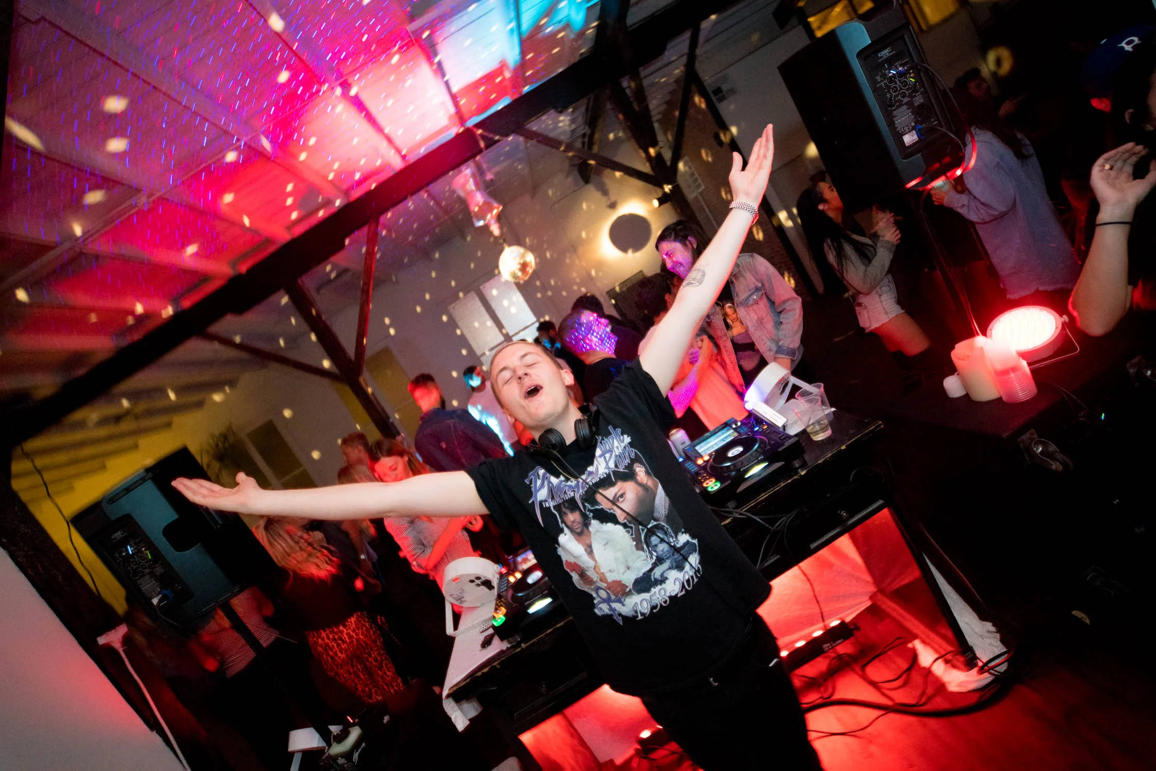 Liam Berkeley Presents - Photo by @BeckGraben-26.jpeg