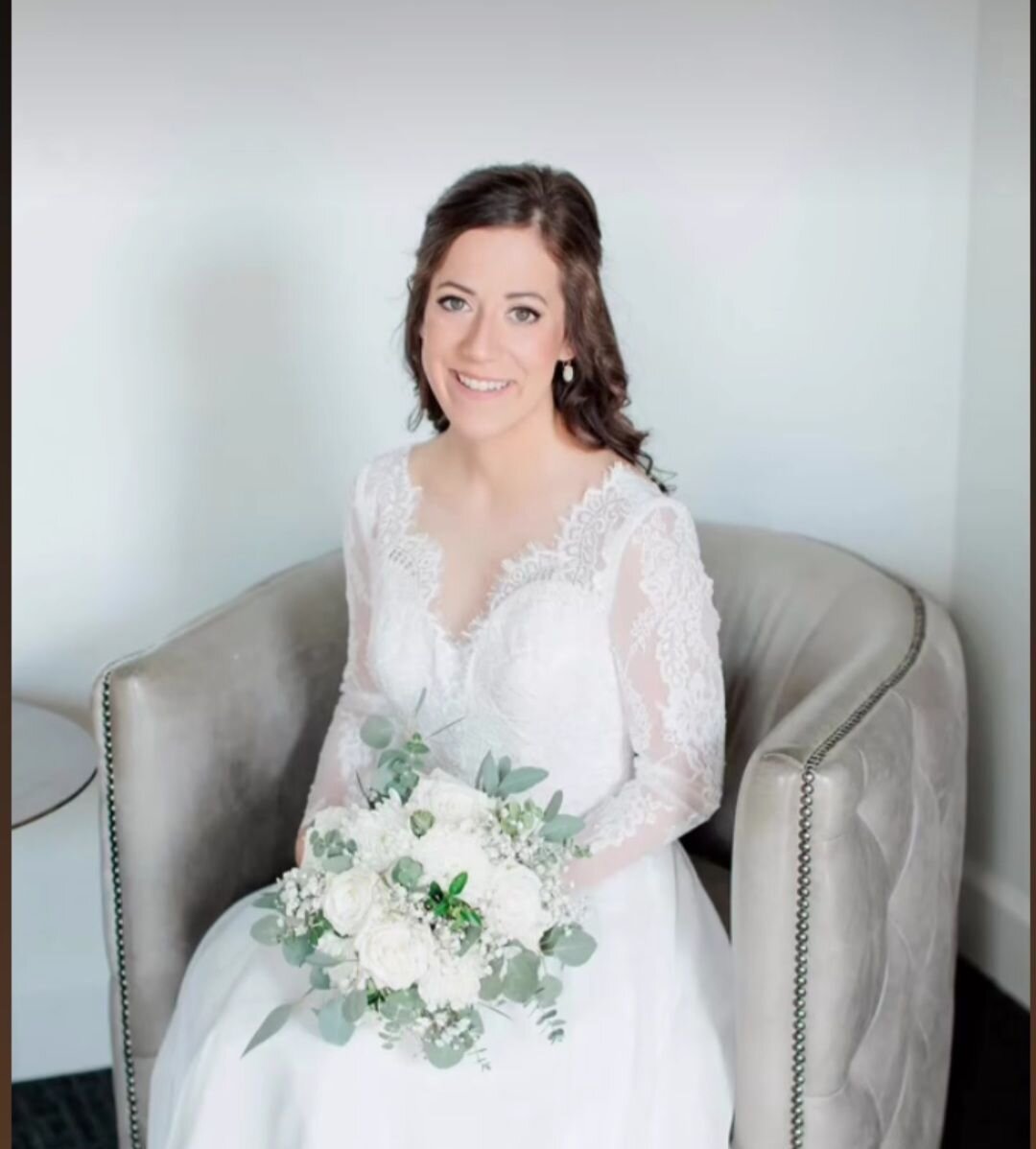 Our team is passionate about creating unique and personalized bridal looks that reflect your individuality.#mkemua #f&ecirc;teofwales #milwaukeehairstylist #mkeMakeupartist