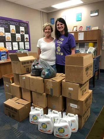 (Eureka UMC member Norma (L) and Eureka Elementary School counselor Katie (R)