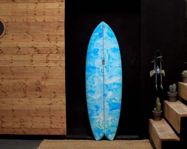 5&rsquo;7 Rascal twin with acid splash resin tint reverse lam, hand sanded finish
.
Available now

Get online to see this and other boards available on the  website with 15% off whilst on lockdown only... going cheap
.
.
.
.
.
.
#custom #handmadesurf