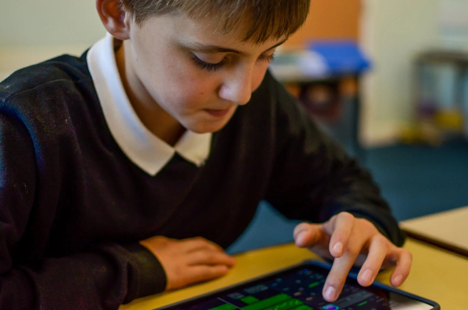 Explore making and mixing music in GarageBand with updated Synthesis Project resources