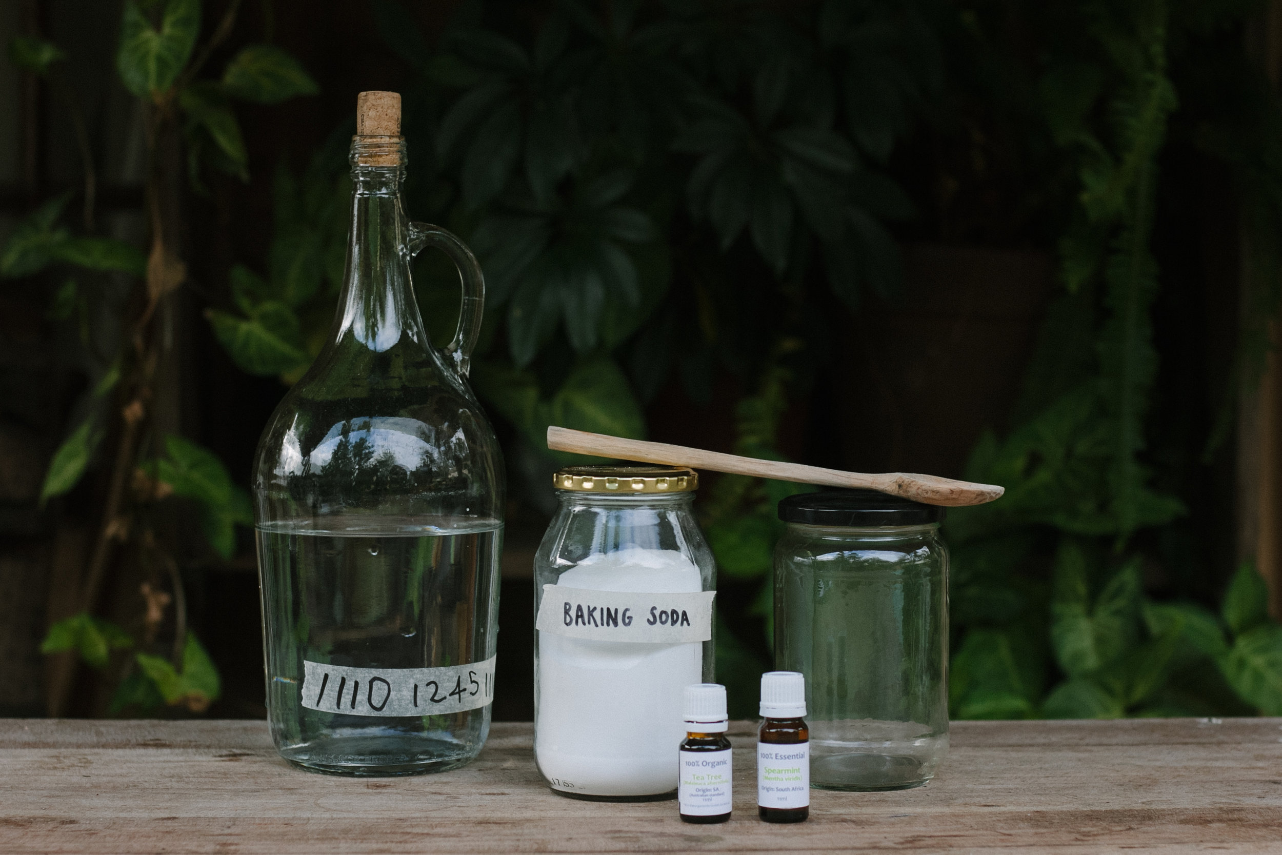 Homemade Spearmint & Teatree Mouthwash