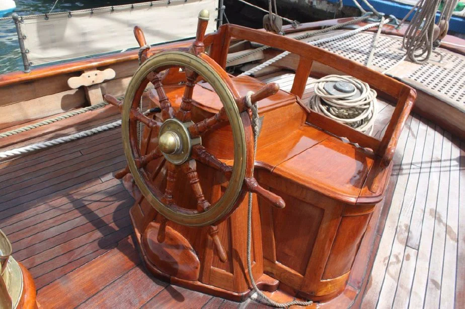 5879870_20160721062336859_1_XLARGE (1).jpg