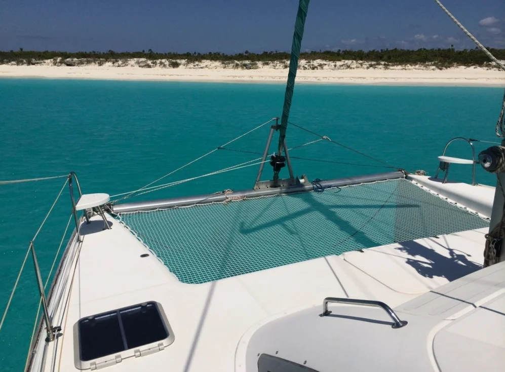 trampoline-for-nautitech-395-catamaran.jpg