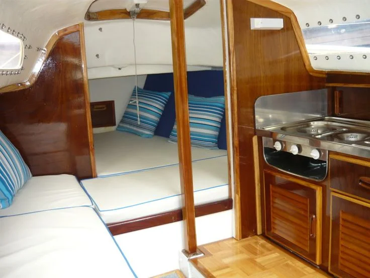 86a7598afedd3732b7718caeb0d95c0d--mini-ovens-sailboat-interior.jpg