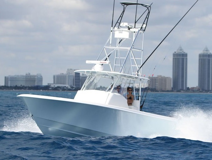 Contender-39FA-running-double-diamonds - Copy.jpg