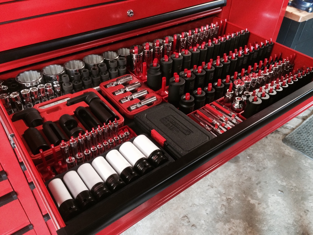 18 V 1/2 MonsterLithium Cordless Drill Kit (Red), CDR9015K2