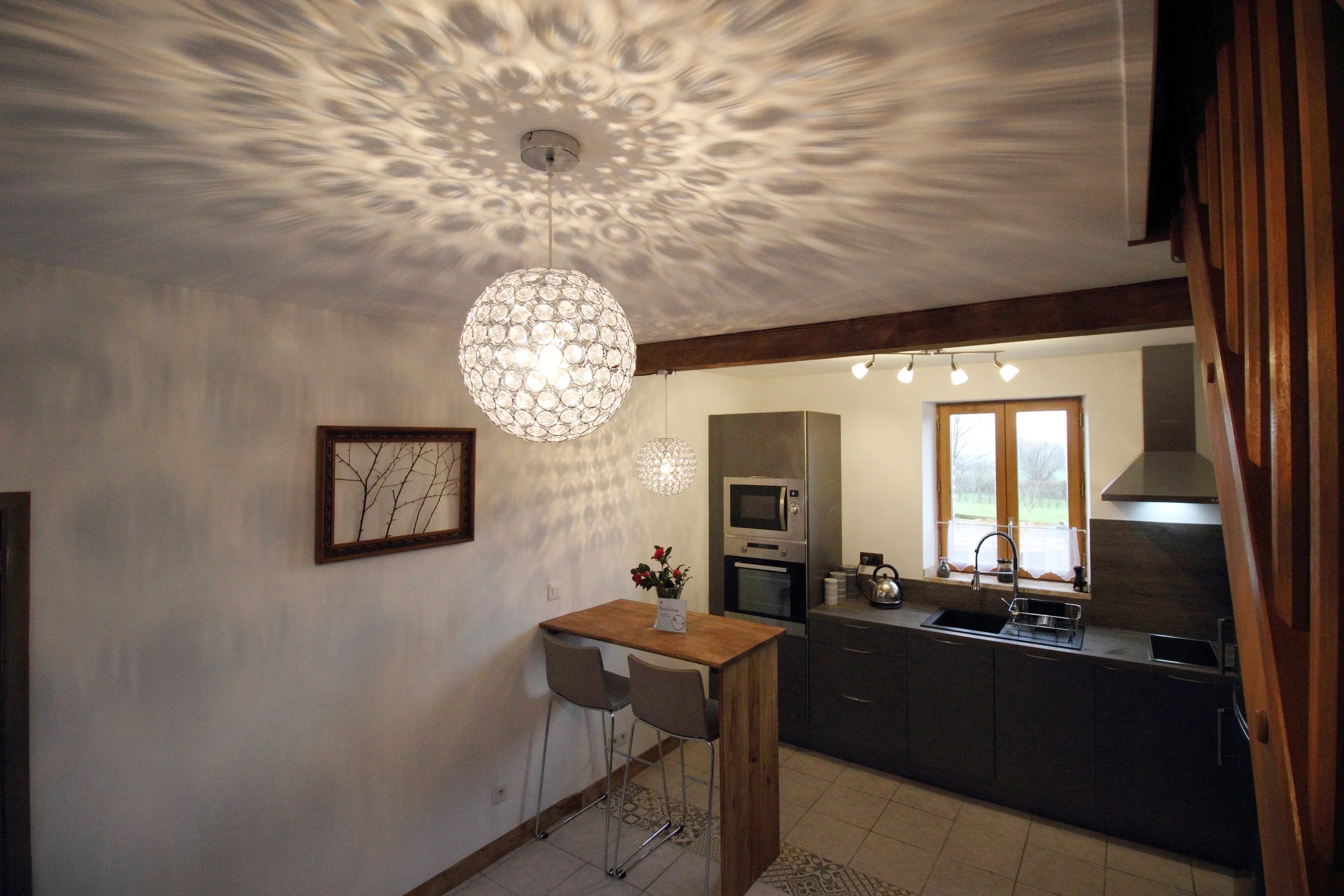 Kitchen 2.JPG