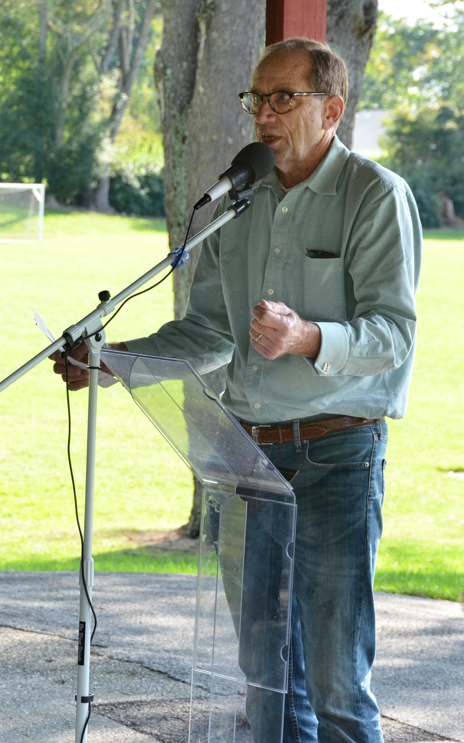 Roger Moss, Community 2000 President