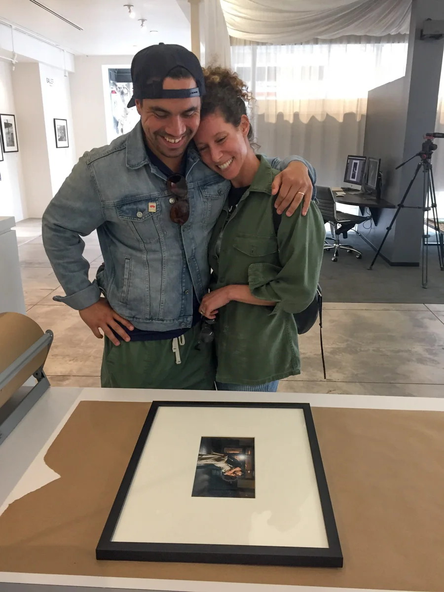 Happy (romantic) couple yesterday in the salon, savoring the creation of their photograph.