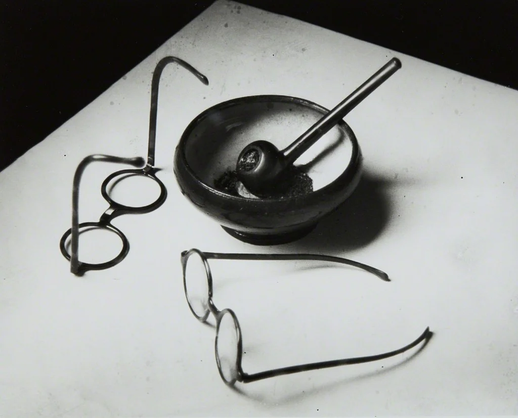 Kertesz, “Mondrian’s Pipe and Glasses” (1926)