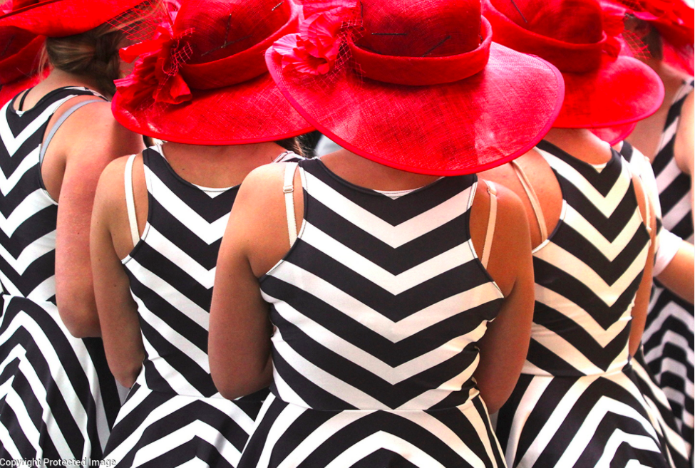 Shmuel Thaler, “Dancers at Dance Week, Santa Cruz” (2014)