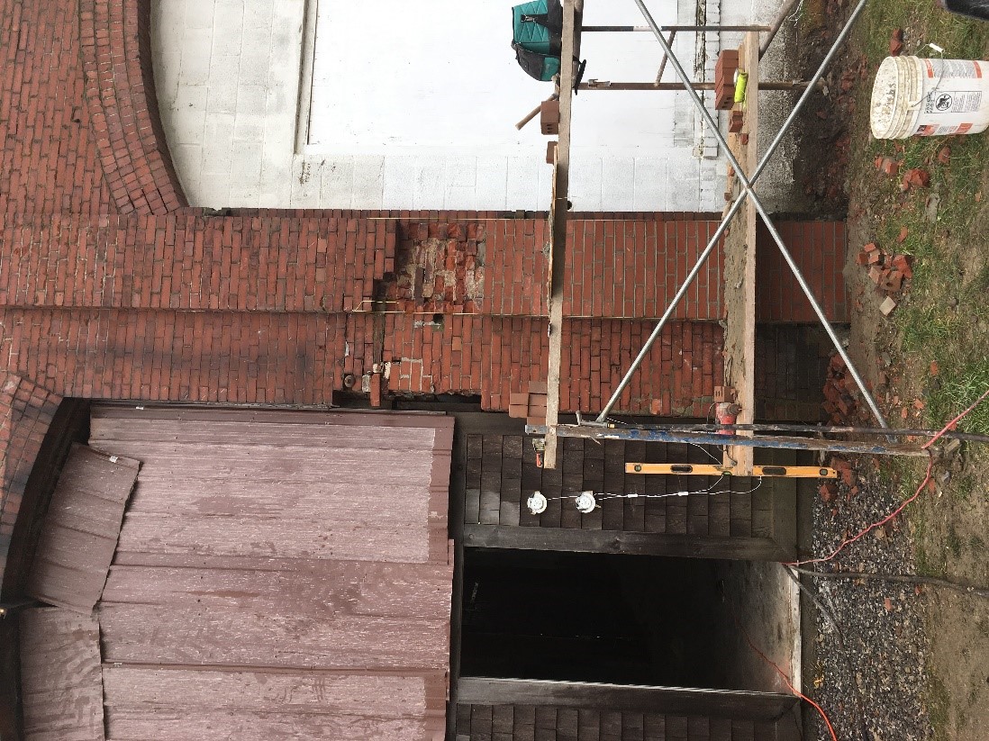 brick re-pointing.jpg
