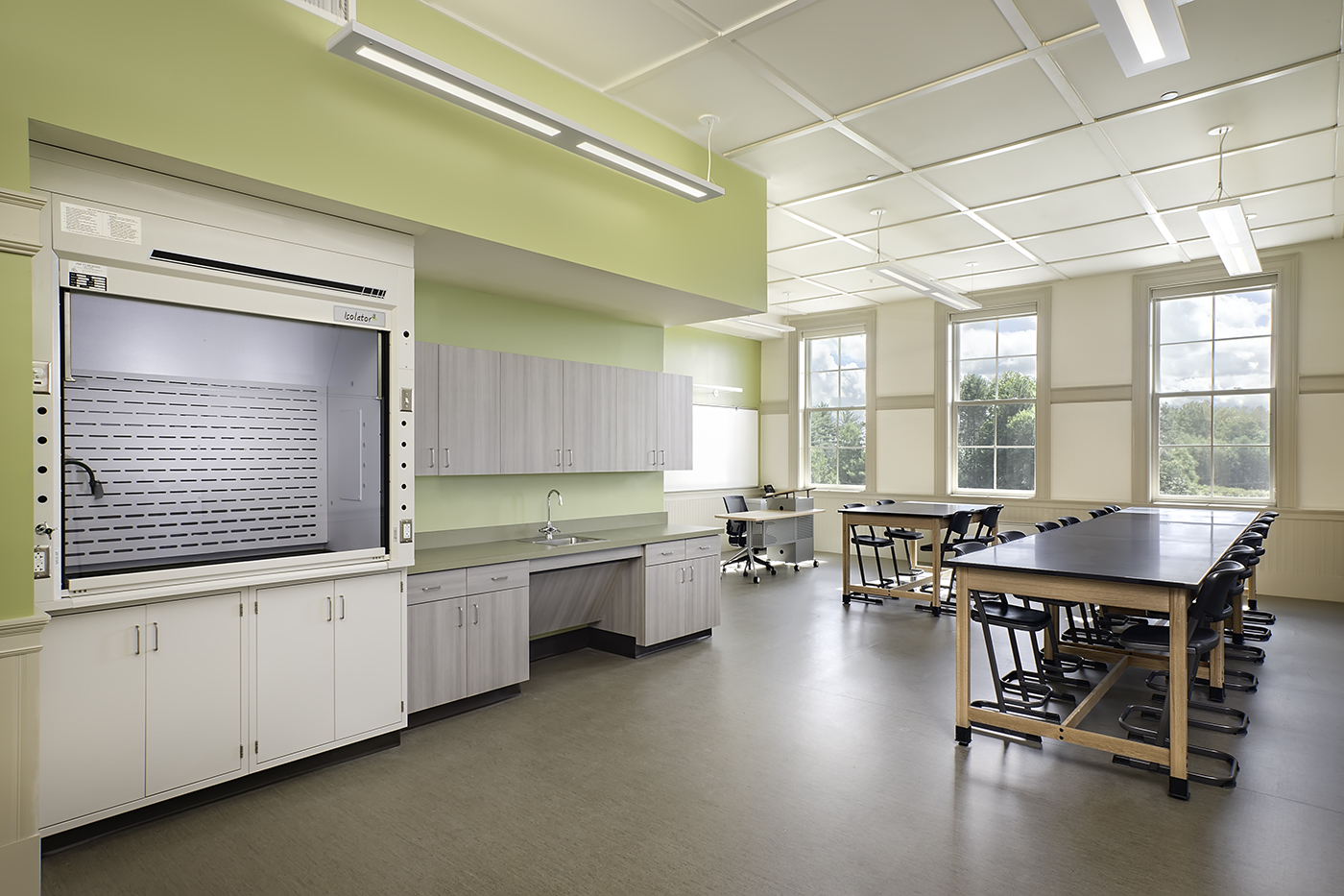 Paragraph 5 - New Lab at the Restored Charles E Moody School.jpg