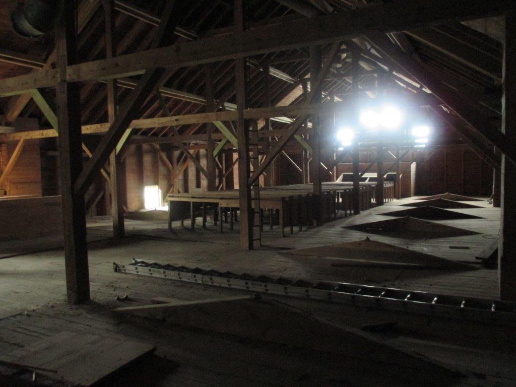 2015-06-16 Campbell Barn Interior (20).jpg