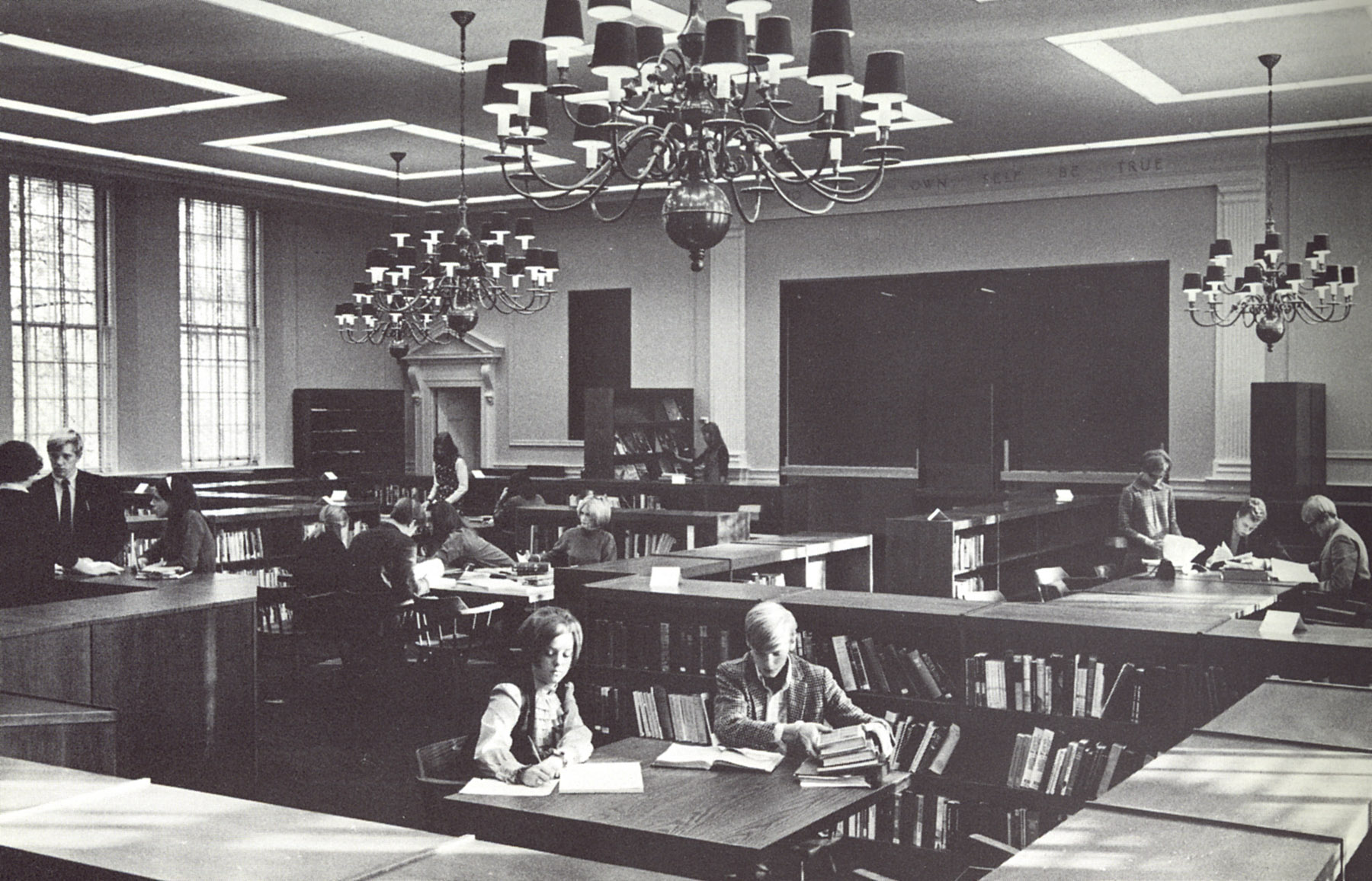 Q2 Hanscom first floor library 1968.jpg