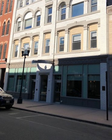 Osgood Building Storefront Facade_129 Lisbon Street_Lewiston_ME_Berman&Simmons_12_4_2017.jpg