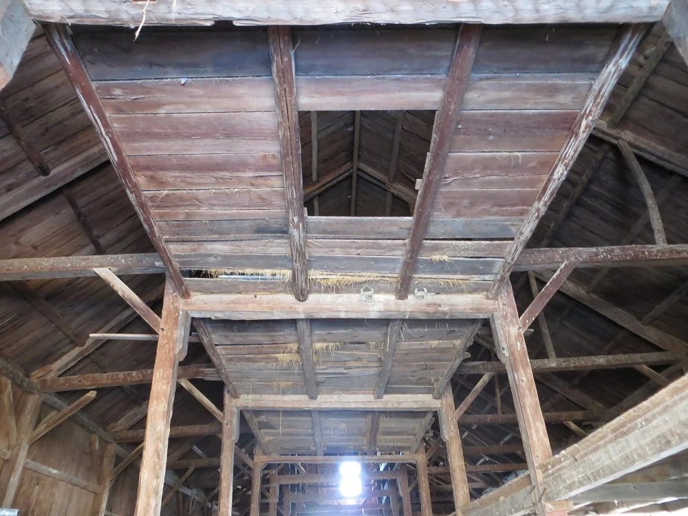 RS Buck barn 2.jpg