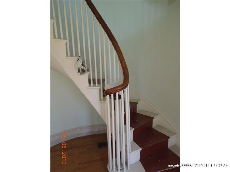 interior staircase.jpg